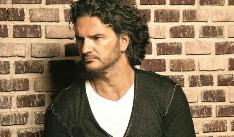 Ricardo Arjona. Archivo