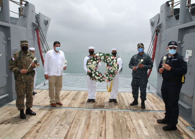 La ceremonia solemne se realizó en la Nave A 403 Manuel Amador Guerrero en la Bahía de Panamá. Fotos: Cortesía.: