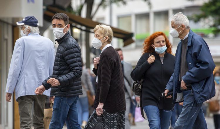 Actualmente, los legisladores discuten junto con la Casa Blanca la implementación de un plan adicional,  ante la magnitud de la crisis. EFE