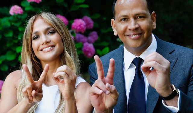 Jennifer López y su pareja también han estado apoyando a las personas afectadas por la pandemia de la COVID-19. Foto: Instagram