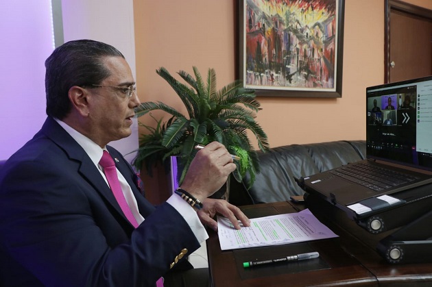 El ministro de Miviot, Rogelio Paredes, dijo que el sector de la construcción es un segmento importante de la economía panameña. Foto Miviot