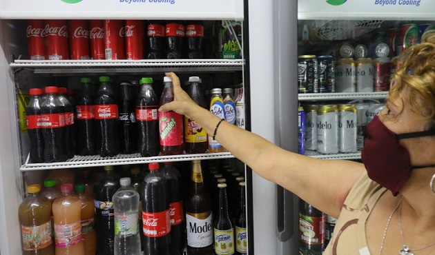 Los especialistas coinciden en que la obesidad ya no debe verse como un problema individual. EFE