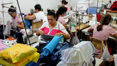 Actualmente existe un debate entre el colapso sanitario y el colapso económico.