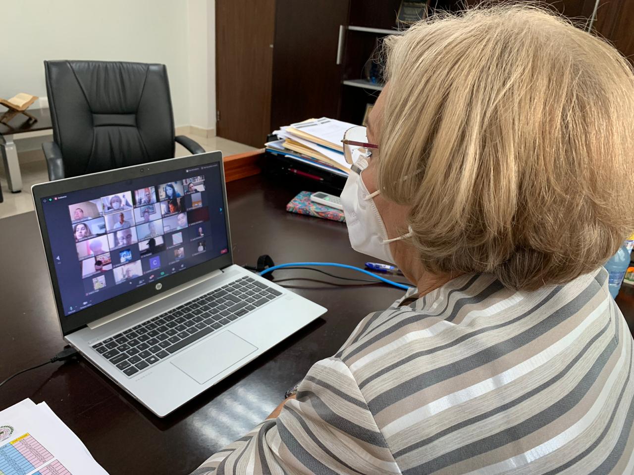 Etelvina Medianero de Bonagas, rectora de la UNACHI, dijo que más de 700 educadores y administrativos participaron de esta actualización que se realizó a través de las plataformas Moodle y Classroom,