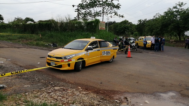 Alexis Geremy Martínez, quien tenía solo cinco meses de laborar como taxista, FOTO/ERIC MONTENEGRO