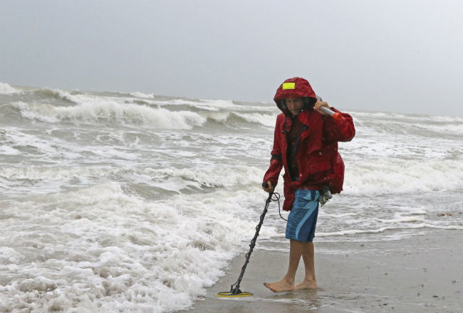 Las alertas se han disparado en las playas del Pacífico mexicano. Fotos: EFE.