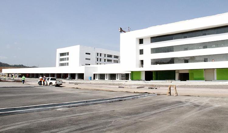 La Ciudad Hospitalaria tiene cinco años de retraso, ya que  debió inaugurarse desde el 2015. Archivo