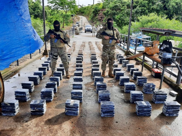 Unos 809 paquetes de sustancia ilícita fueron decomisados en Isla Ladrones en Chiriquí.