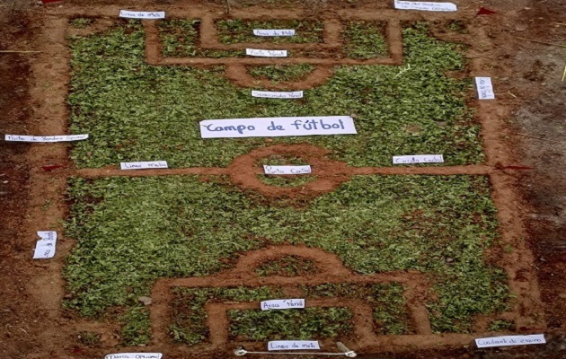 Cancha de fútbol realizada por un alumno de Membrillo, en Coclé.