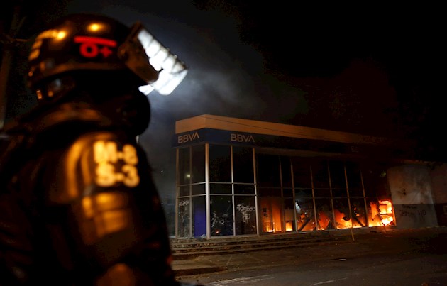 A diferencia de lo ocurrido la noche del miércoles, cuando diez personas murieron por heridas de bala en Bogotá y la vecina localidad de Soacha, esta vez no hubo muertes por armas de fuego.