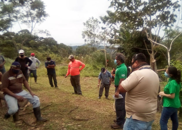 Según funcionarios de MiAmbiente, parte del terreno había sido quemado. Fotos: Eric A. Monenegro.