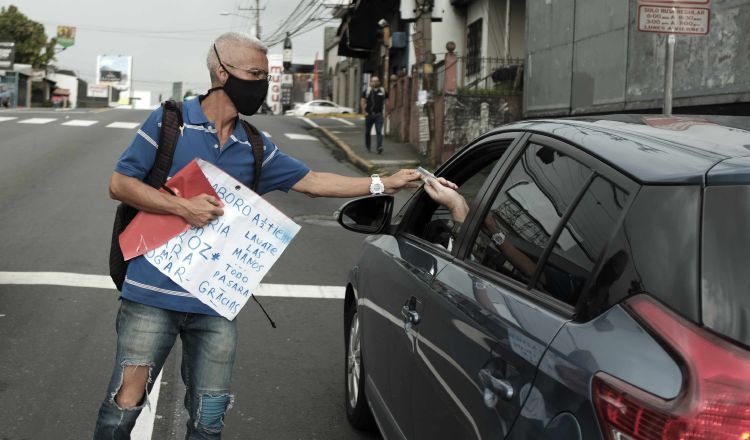 Costa Rica cerrará 2020 con una caída de al menos el 5 %. EFE