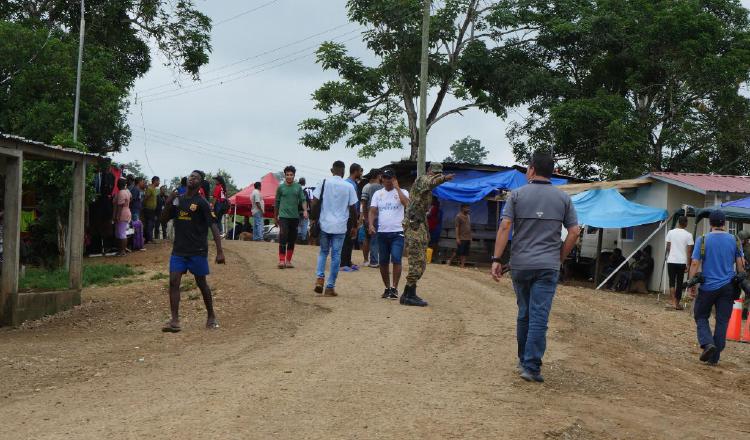 Miles de migrantes entran al territorio nacional por el sector fronterizo de la provincia de Darién.