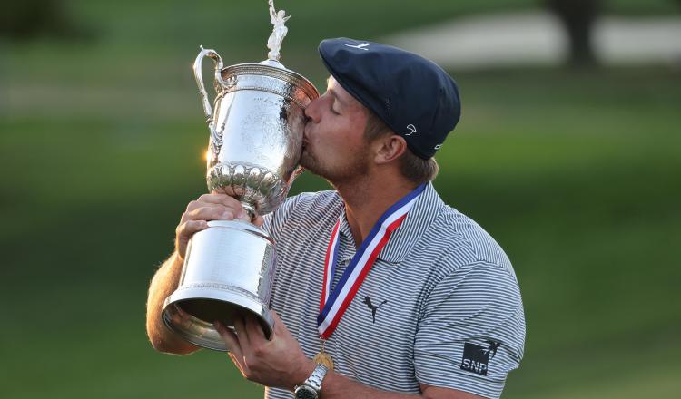 Bryson DeChambeau es licenciado en física. EFE