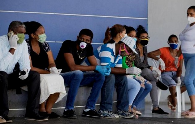 Las autoridades han sido enérgicas con la población en el uso de las mascarillas.  