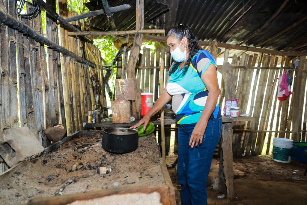 Entregan soluciones de viviendas a familias chiricanas