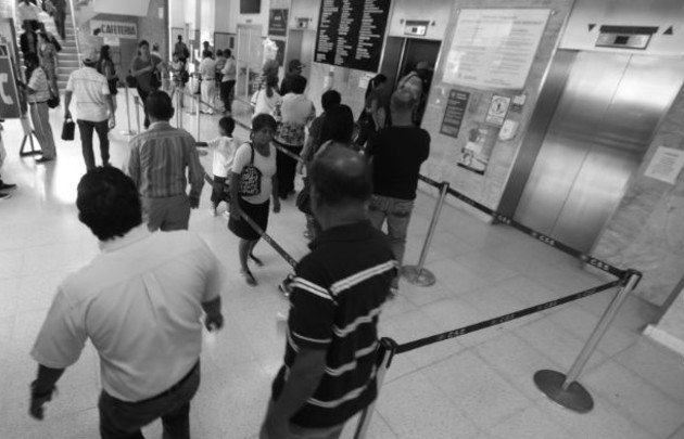La cuarta falacia es la idea que se necesita de inmediato elevar las cuotas y el número de años de cotización a la Caja de Seguro Social. Foto: Archivo.