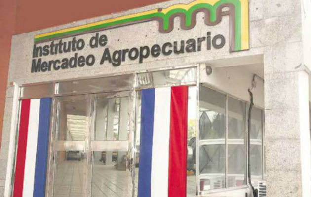 El titular del IMA destacó que la entidad está encaminada en apoyar al sector agropecuario a comercializar su producción, lo que también favorece la seguridad alimentaria y el impulso económico del país.