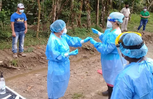 Los Equipos de Respuesta Rápida de Penonomé siguen trabajando en las comunidades rurales. Foto cortesía Minsa