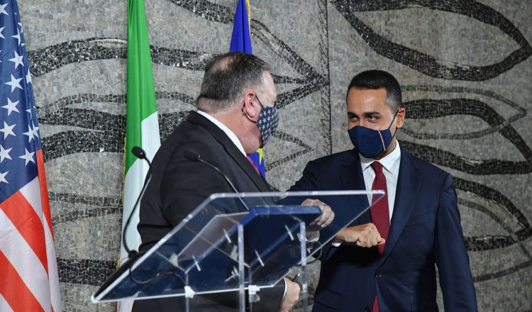 Italia es uno de los pocos países europeos que no se sumó al reconocimiento de Guaidó como presidente encargado de Venezuela. EFE