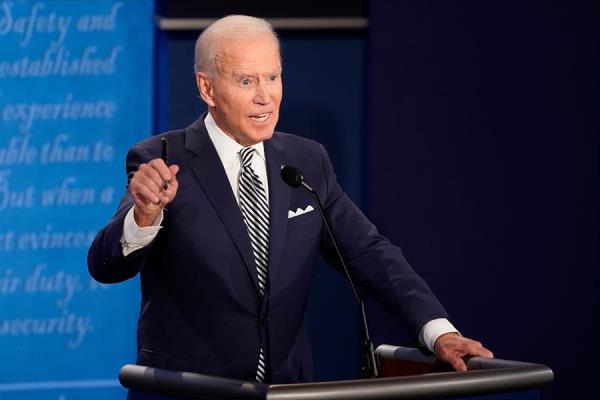 Fuentes de su campaña confirmaron a la cadena CNN que Joe Biden se hizo un test de COVID-19 en la mañana puesto que compartió el escenario con Donald Trump durante el debate del martes. FOTO/EFE