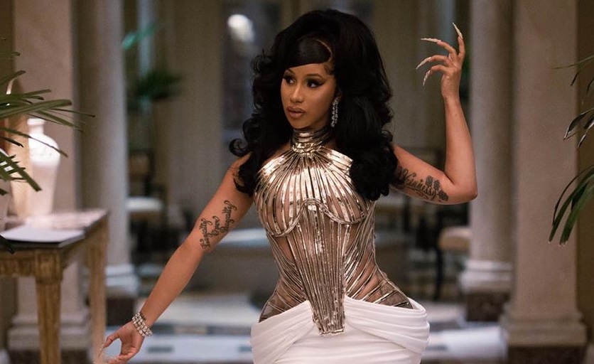 Cardi B celebra su cumpleaños al estilo de Cleopatra. Instagram