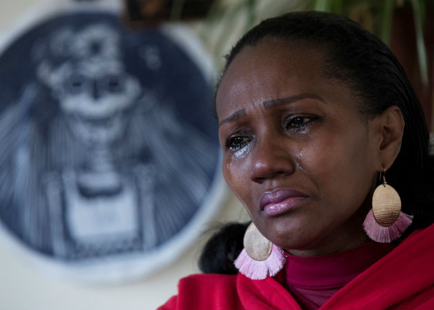 Mery Cortez, madre de Romario Veloz, asesinado durante las protestas en Chile desde octubre de 2019. Foto: EFE.