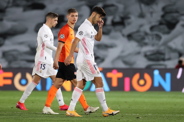 El centrocampista del Real Madrid Marco Asensio (dSER) en el partido ante el Shakhtar. Foto:EFE