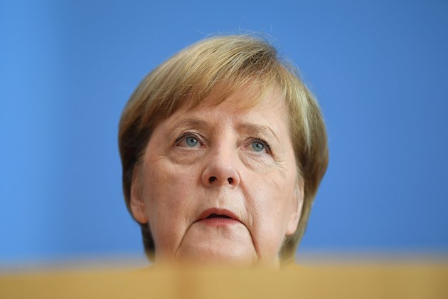 El 16 de noviembre Merkel se reunirá con los líderes de los 16 estados federados para analizar la situación y evaluar qué hacer con las restricciones.