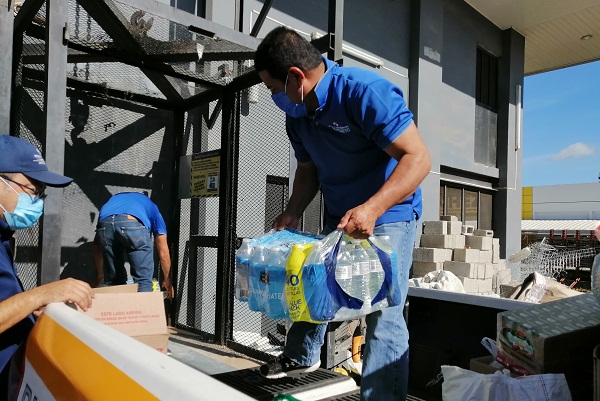 Durante el fin de semana se seguirán recibiendo donaciones en los sitios de acopio en Los Santos y Herrera. Foto: Thays Domínguez