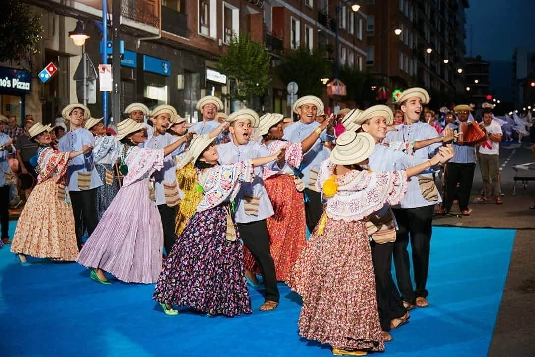 Ballet Folklórico Ritmos y Raíces Panameñas. @ritmosyraicesp