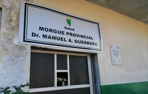 El cuerpo de Alexander Gómez, de 25 años de edad fue trasladado a las instalaciones de la Morgue Judicial Dr. Manuel Amador Guerrero en la provincia de Colón.