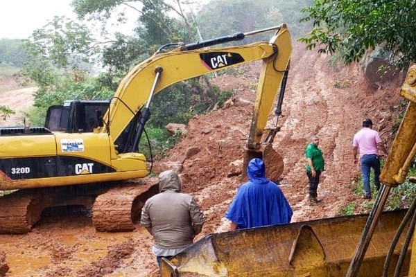 En la provincia de Coclé, se ha logrado rehabilitar el 100% de las vías afectadas en 4 días.