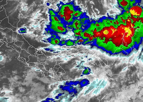 Se prevé efectos colaterales del huracán Iota en Panamá.