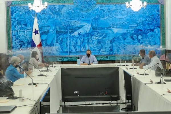 El mandatario exhortó a los diversos sectores a incorporarse a este gran diálogo nacional.