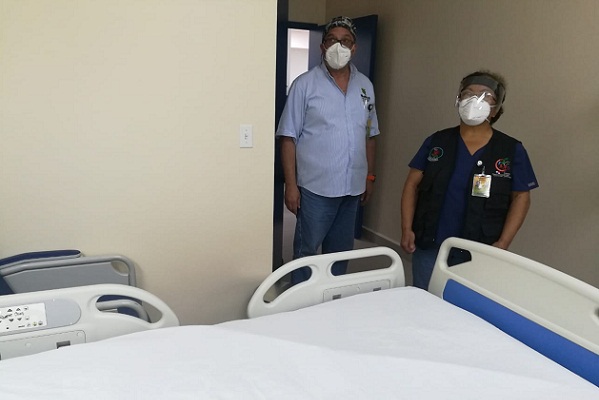 La directora regional del Minsa en Chiriquí, Gladys Novoa recordó que el comportamiento de la población mostrará si es necesario utilizar estas instalaciones para brindar atención a la población de estos sectores contaminadas de coronavirus. Foto: José Vásques