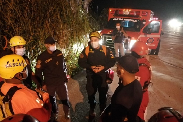 Ambas personas fueron atendidas por paramédicos del Benemérito Cuerpo de Bomberos de Panamá, aunque desestimaron ser trasladadas a algún centro médico.