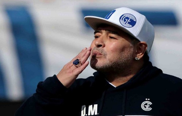 Maradona se recuperaba de una operación en la cabeza.