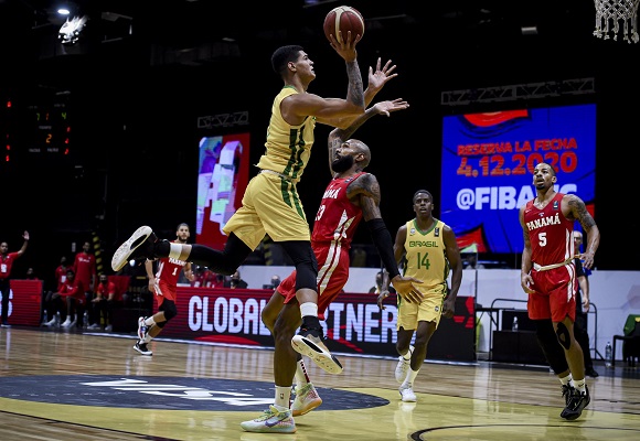 Brasil se impuso a Panamá. Foto:@Fiba