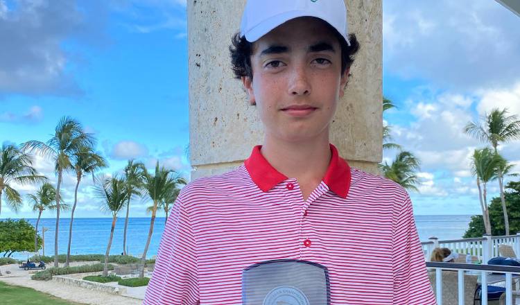 Eduardo Arango está enfocado en jugar golf a nivel universitario en Estados Unidos.