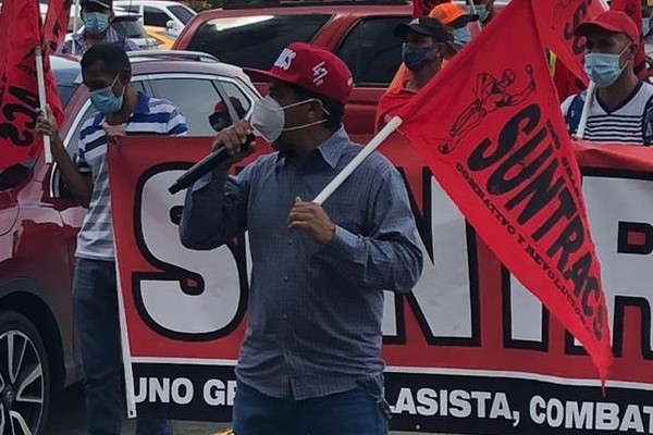 Los trabajadores exigen que cesen las acciones de seguir prorrogando la suspensión los contratos.