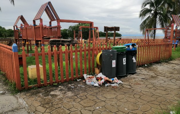 El comité Playa El Agallito, que mantiene la administración de estos espacios, pidió a la comunidad un uso responsable del lugar, ya que se han encontrado con gran cantidad de basura a lo largo de la vía.