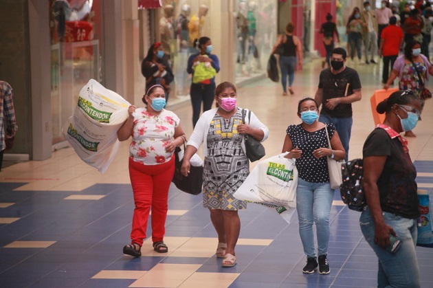 También reportan que un 10% de las tiendas de los centros comerciales aún no ha podido reabrir porque las condiciones financieras aún no se los permiten. Foto/Víctor Arosemena