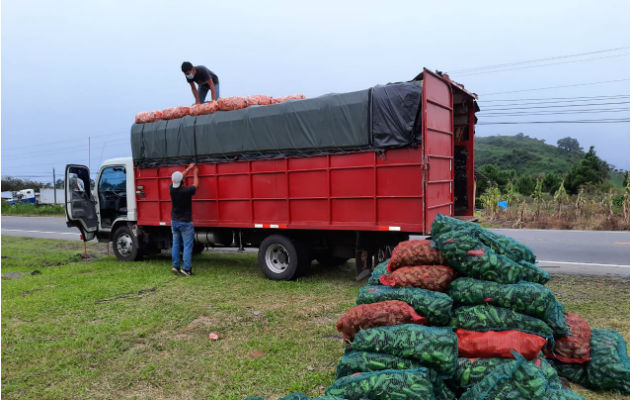 Durante fin de año se incrementa el consumo de cebolla, papa y otros rubros. Foto: José Vásquez.