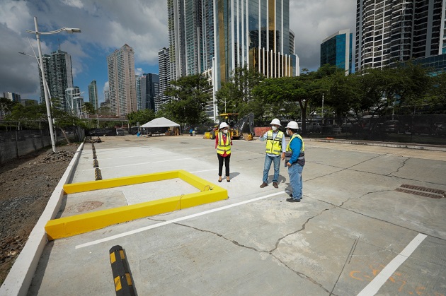 Los trabajos se realizaron en los estacionamientos de la Cinta Costera, frente al Centro Comercial Balboa Boutique.