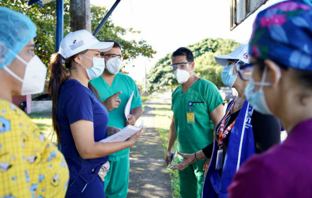Personal de salud realiza un trabajo intenso de trazabilidad en los sectores más afectados de Dolega. Foto: José Vásquez