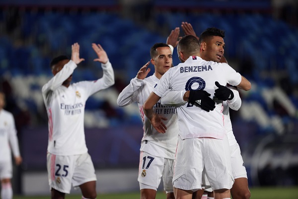 Jugadores de Real Madrid festejan. Foto:EFE