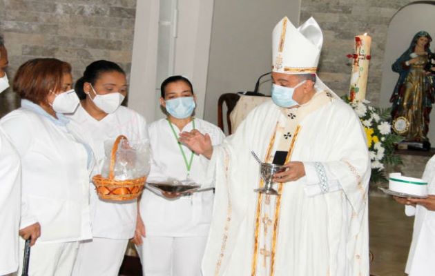 Iglesia católica no celebrará la tradicional Misa del Gallo y ajusta  horarios de eucaristías | Panamá América