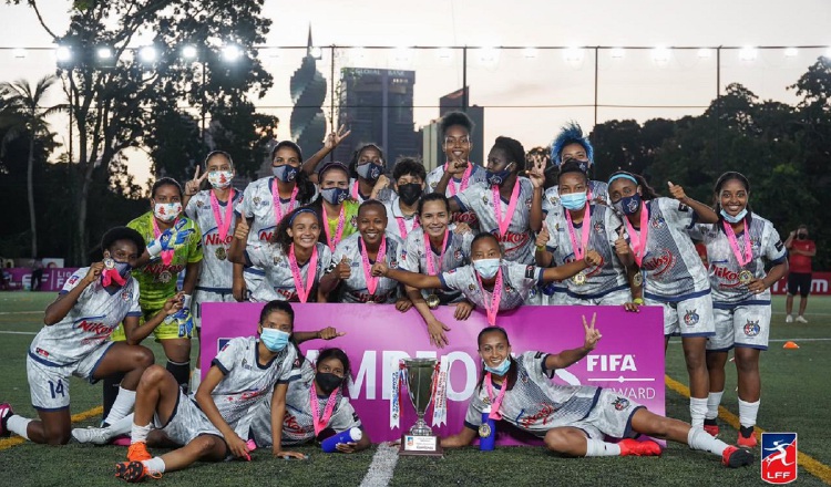 El equipo de la Policía aprovechó sus oportunidades para llevarse el trofeo a casa. lLFF