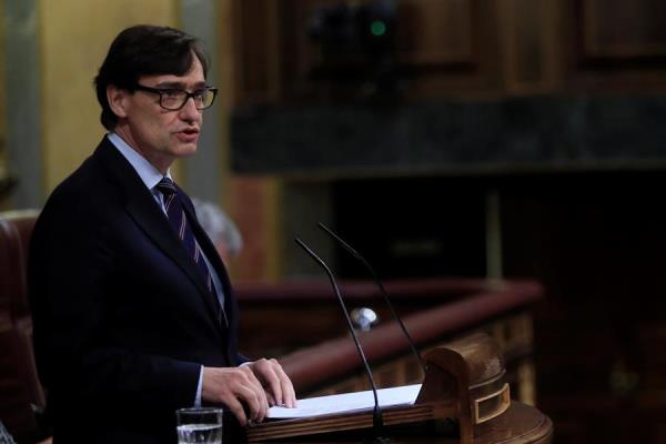 El ministro de Sanidad, Salvador Illa, durante su intervención en el pleno. Foto: EFE